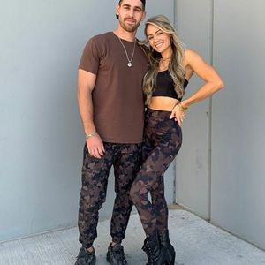 Balance athletica swift joggers